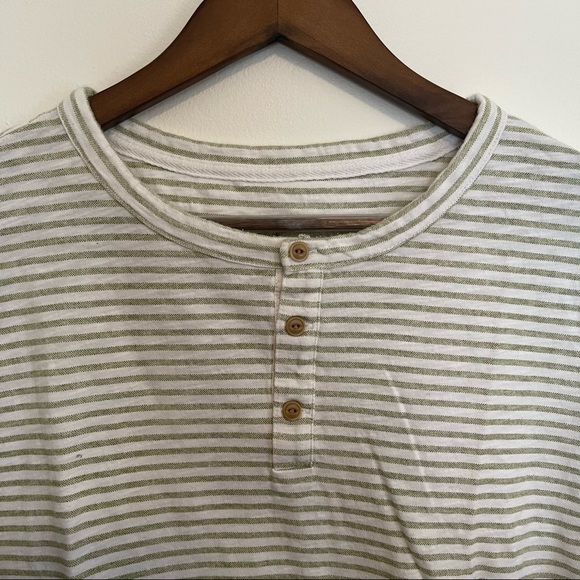 💐 2 for $20!! 💐 Men’s Merona Striped Top - Picture 3 of 7